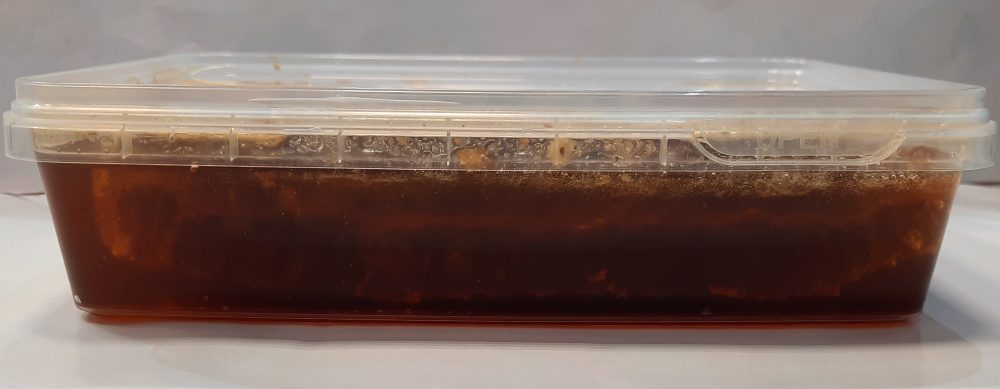 عسل موم دار زرشک 800 گرمی نوفرست - Image 3
